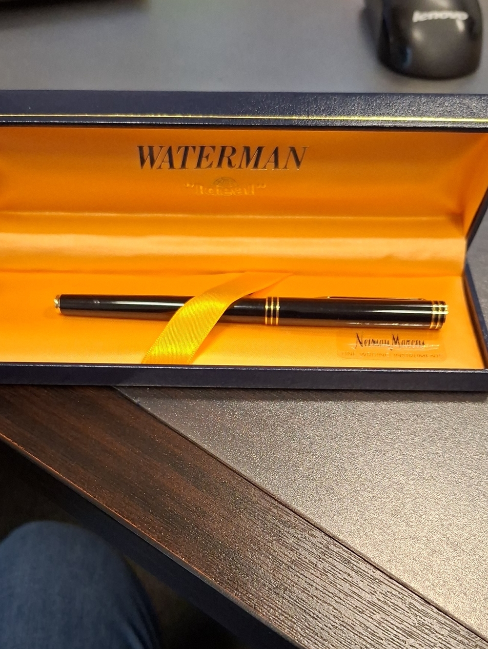 Black and Gold Classic Ballpoint Pen